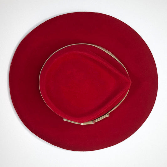 scarlet fedora top